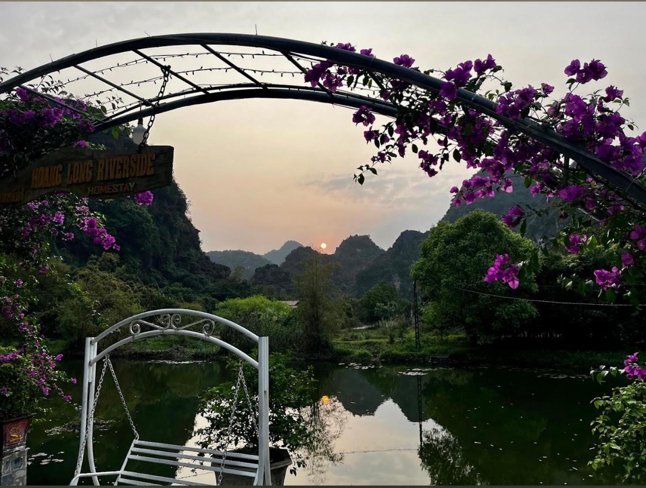 Hoanglong Riverside Homestay Ниньбинь Экстерьер фото