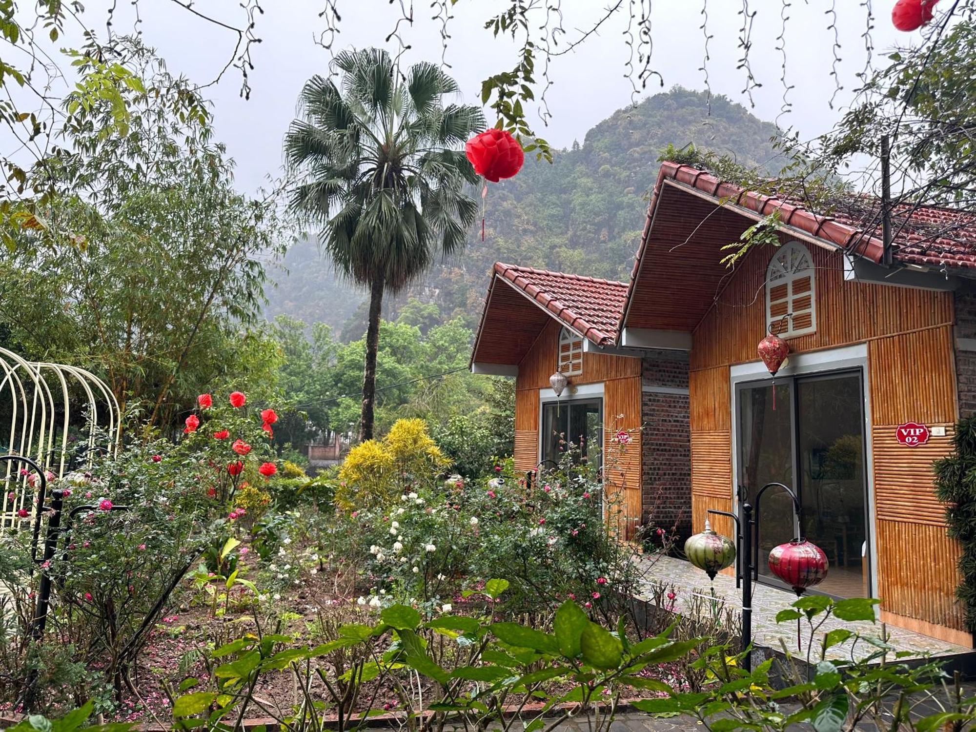 Hoanglong Riverside Homestay Ниньбинь Экстерьер фото